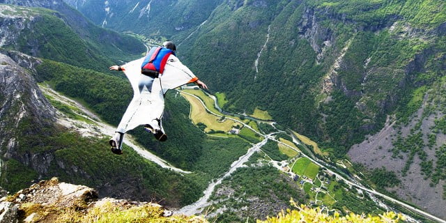B.A.S.E. Jumping in Norway