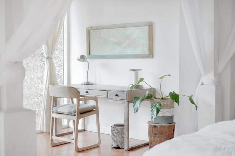 Small Space Home Decor Tips for Minimalist Homeowners | Sky
