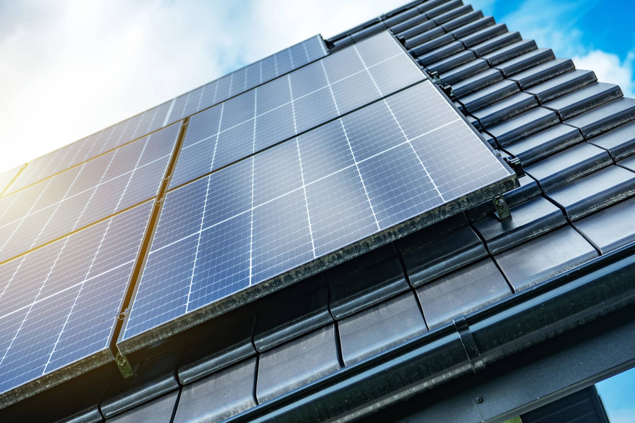 Integrating Solar Technology into Modern Architectural Trend