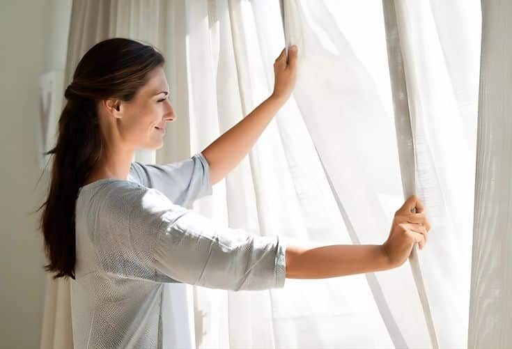 Не выбрасывайте старые занавески_ 9 незаменимых способов использования дома и на кухне | Sky Rye Design