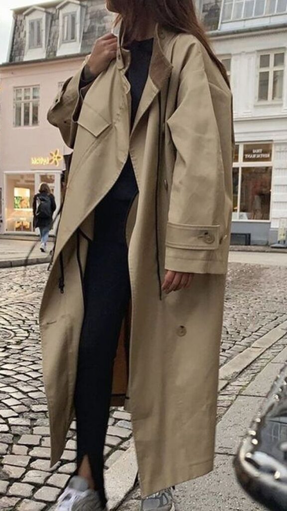 30+ Stunning Christmas Outfit Ideas That Will Make You Shine ✨🎄 47 | Sky Rye Design