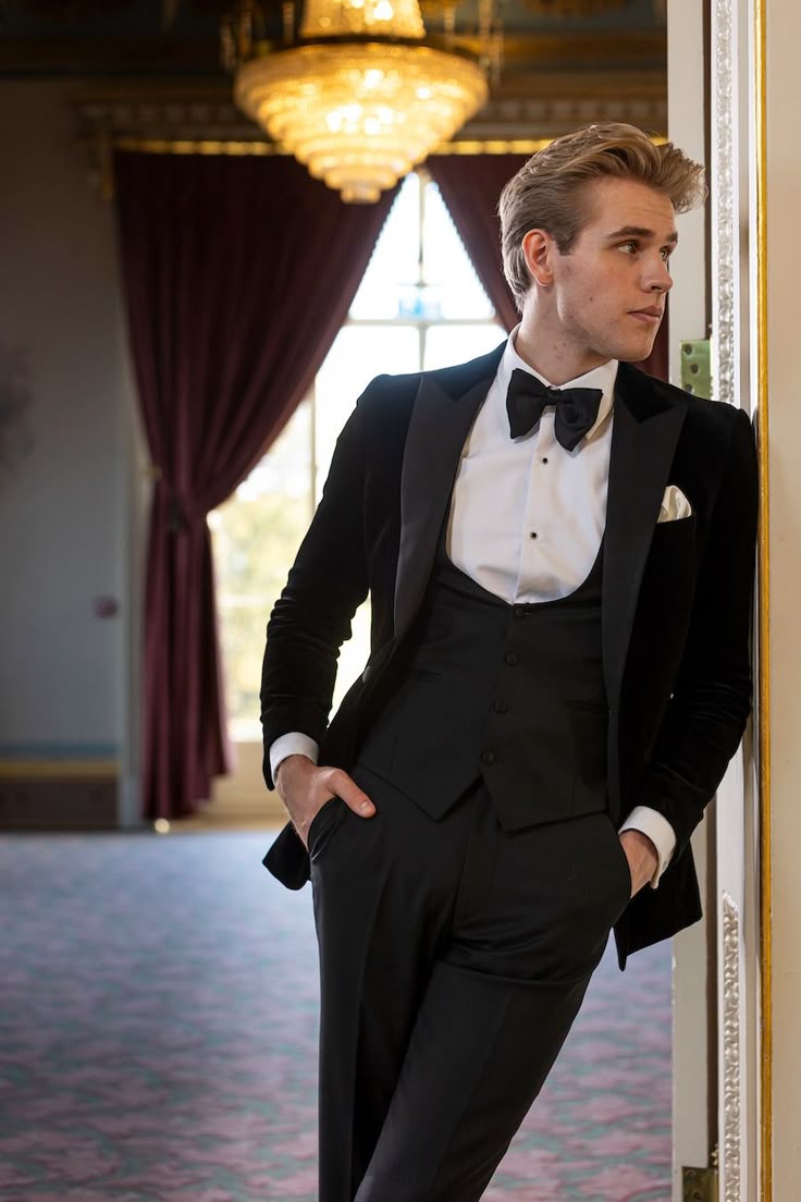 Black Tie Grooms Wedding Suit Inspiration | Sky Rye Design