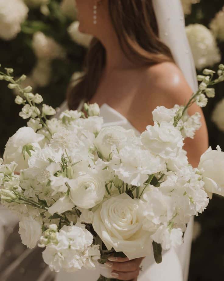 Getting ready with Madi 🤍 Second shot for | Sky Rye Design