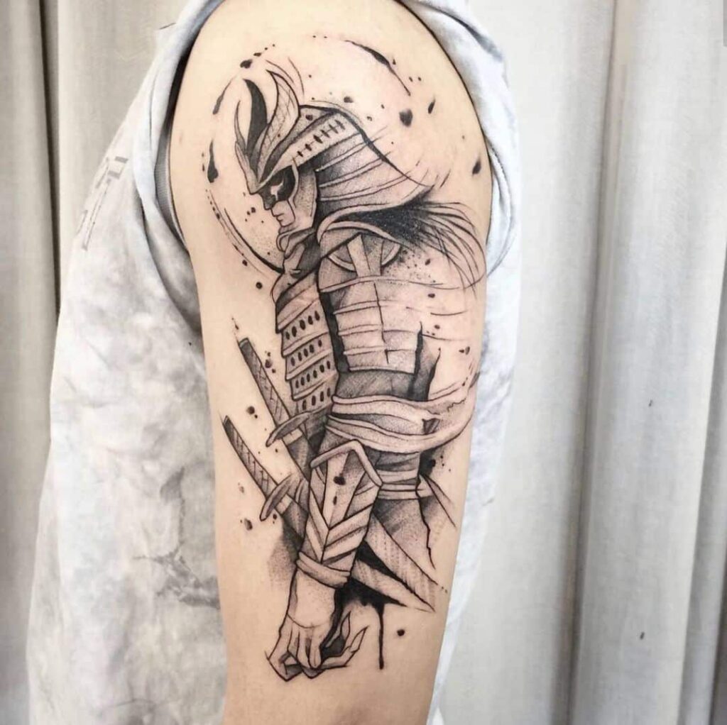 japanese-tattoo-samurai-black Detailed samurai tattoo on upper arm, featuring armor and swords, showcasing intricate black and gray ink work. | Sky Rye Design Detailed samurai tattoo on upper arm, featuring armor and swords, showcasing intricate black and gray ink work.