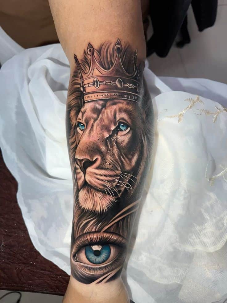 Tattoo leão com 👑 1 | Sky Rye Design