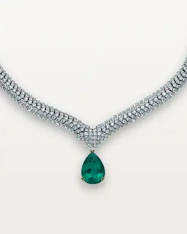 Vivid2 Elegant diamond necklace with green pendant, showcasing luxury jewelry design and craftsmanship. | Sky Rye Design Elegant diamond necklace with green pendant, showcasing luxury jewelry design and craftsmanship.