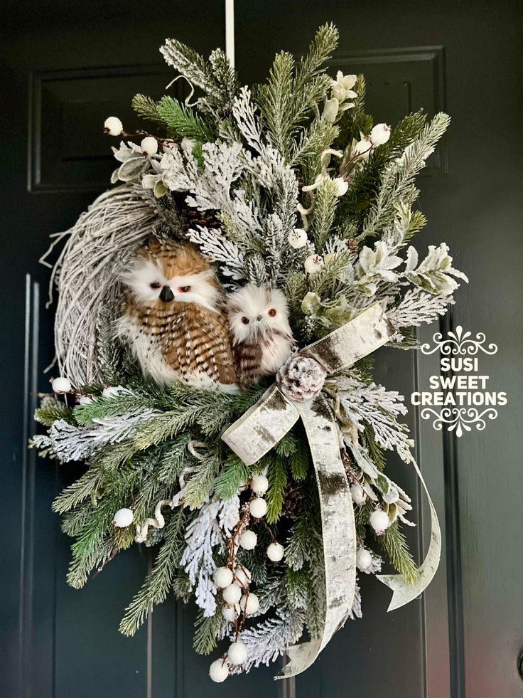 e5b1851f-8431-43ce-b255-d47dc5b44816 Festive owl wreath with snow-dusted branches and bow on dark door, by Susi Sweet Creations. Perfect winter decor. | Sky Rye Design Festive owl wreath with snow-dusted branches and bow on dark door, by Susi Sweet Creations. Perfect winter decor.