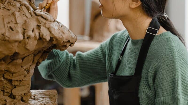 Top 7 Creative Hobbies Tutorials for Fun & Relaxation