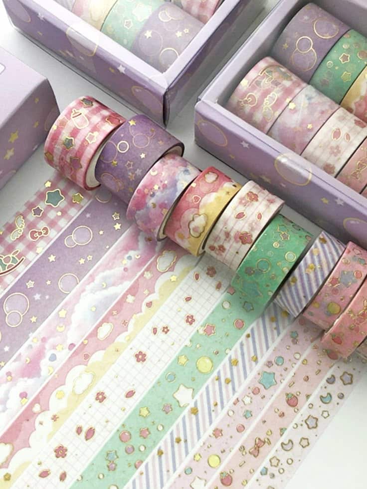 10 rolos Fita washi padrão misto Colorful pastel washi tape rolls with cute patterns on a light background, perfect for DIY crafts, scrapbooking, and decorating projects. | Sky Rye Design Colorful pastel washi tape rolls with cute patterns on a light background, perfect for DIY crafts, scrapbooking, and decorating projects.