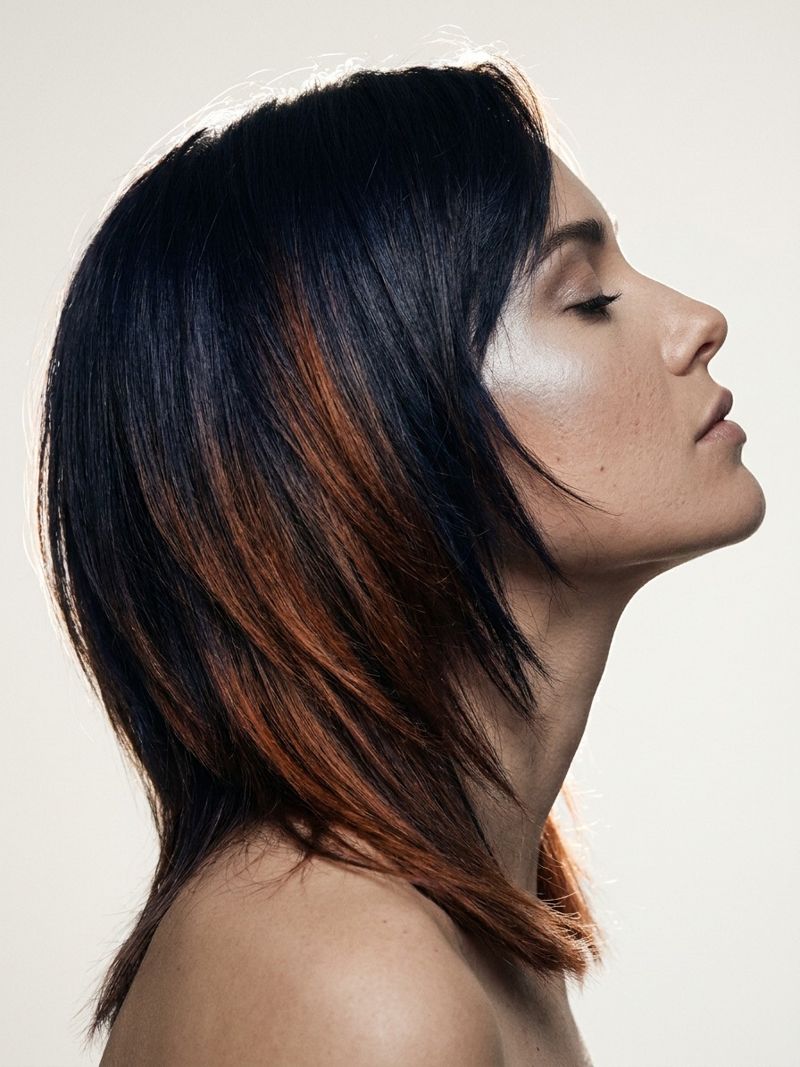 Two-tone gloss-smudged color technique Side-profile shot of a two-tone gloss-smudged color technique along a layered haircut | Sky Rye Design Side-profile shot of a two-tone gloss-smudged color technique along a layered haircut
